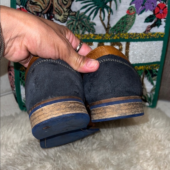 BullBoxer Shoes - Picture 8 of 12